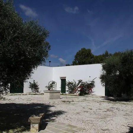 Tenuta Linazza Bed & Breakfast Andrano